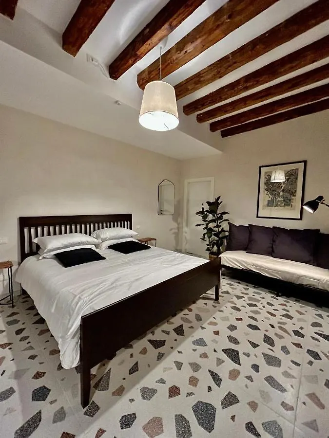 Farini Suites Wi-Fi Venice 0*,