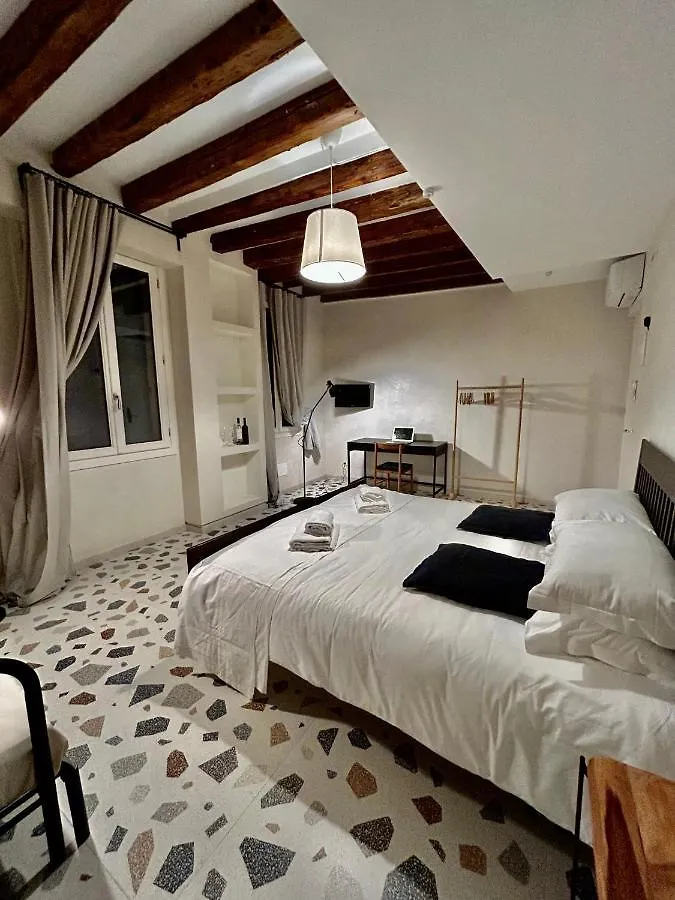 Farini Suites Wi-Fi Venice