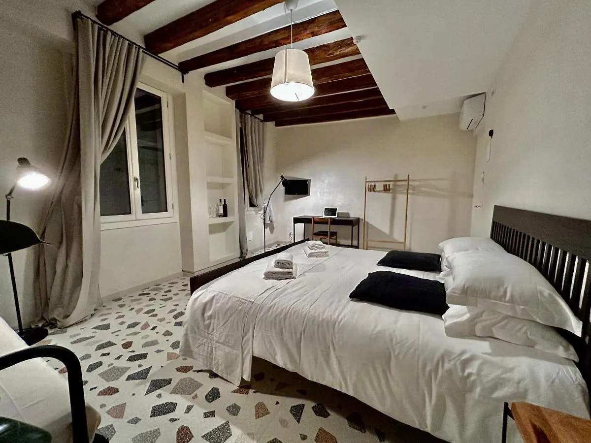 Farini Suites Wi-Fi Venice 0*,  Italy