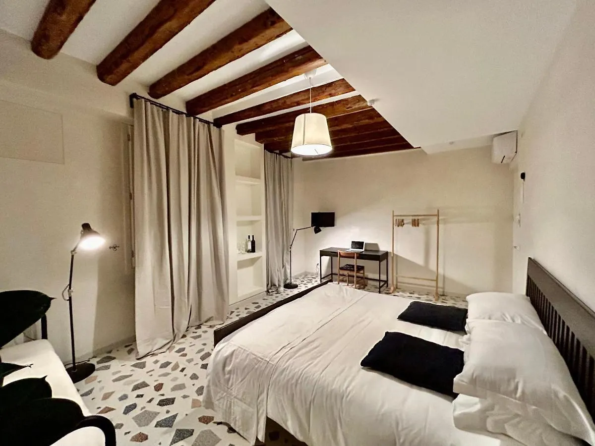 Gasthof Farini Suites Wi-Fi Venedig